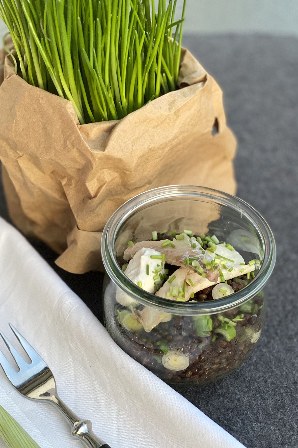 Schwarzer-Linsen-Salat mit Bodensee-Felchen